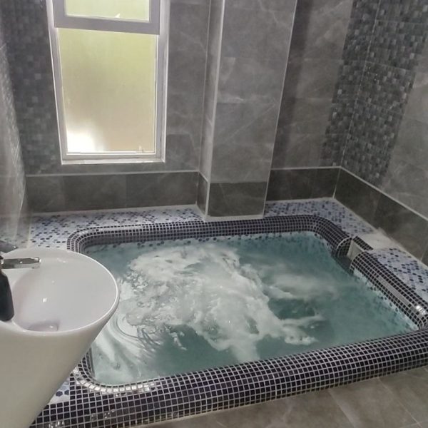 بهترین ساخت استخر در قائمشهر