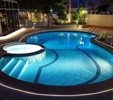 اجرای استخر